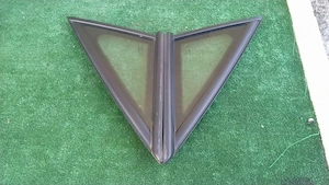 Geam fix față dreapta, cod original 5P0845412C, compatibil Seat Toledo 3, Altea, Altea XL