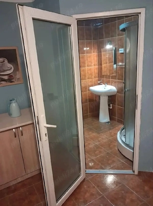 Proprietar închiriez în regim hotelier fix in centru - imagine 3