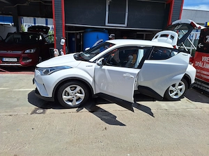 Toyota C-HR 1.8 HSD Hybrid (Hibrida) 4x2 CVT C-enter - imagine 2