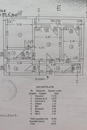Vand apartament cu 3 camere in Bals