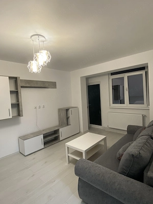 Inchiriez Apartament 3 Camere Ultracentral Câmpina - imagine 3