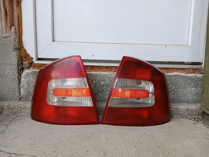 Vând piese Skoda Octavia 2