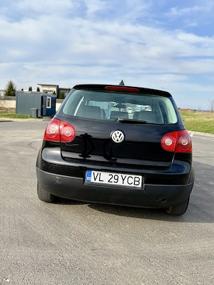 Volkswagen Golf 5 1.6 FSI - imagine 3