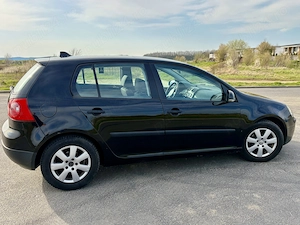 Volkswagen Golf 5 1.6 FSI - imagine 4