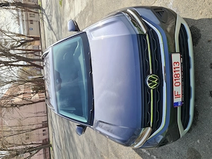 Vand auto vw tcross - imagine 2