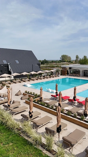 Ayana Coral Bay Resort Angajeaza  - imagine 4