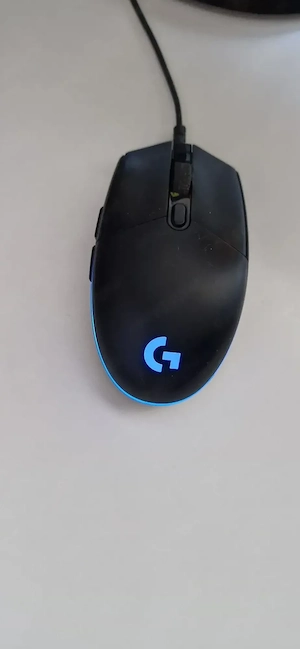 mouse iluminat Logitech Gaming cu fir