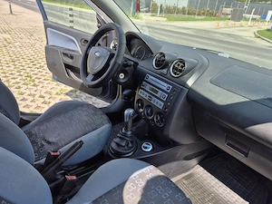 Ford fiesta  1.3 benzina - imagine 8