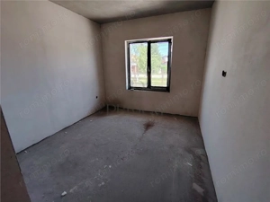 Duplex la asfalt - personalizare interioara - 3 bai - imagine 9