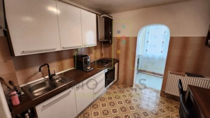 Decomandat. Centrala proprie. Acoperis. - imagine 5