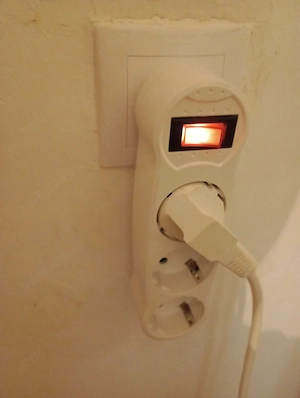 Stecher triplu funcțional, 16A, 250 V, model Dali. 