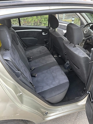 Dacia Sandero 1.6 MPI - imagine 4