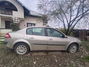 Vând mașina pentru piese de schimb!  - imagine 2