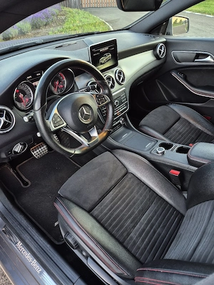 Mercedes-Benz CLA, Pachet AMG  - imagine 10