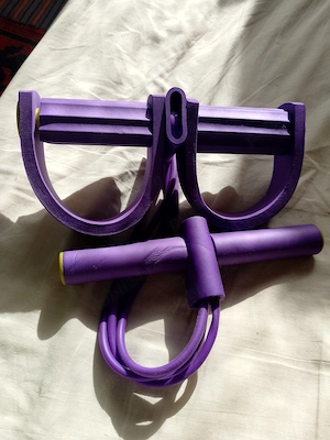 Coarda elastica pentru exercitii fizice cu suport introducere in picioare,mov