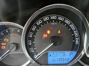 Toyota Corolla, fabricatie 2015, motor 1.6 benzină 132 CP, cutie automată - imagine 10