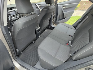 Toyota Corolla, fabricatie 2015, motor 1.6 benzină 132 CP, cutie automată - imagine 5