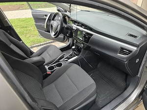 Toyota Corolla, fabricatie 2015, motor 1.6 benzină 132 CP, cutie automată - imagine 8