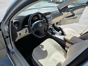 Vând Lexus is 220 2009 - imagine 9