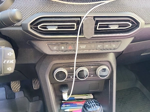 Logan 3 an fabricație 2023 - imagine 3