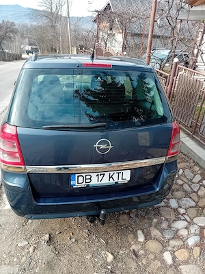 Opel Zafira  - imagine 2