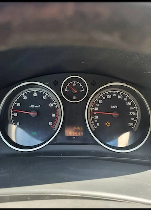 Opel Astra H 1.6 benzină  - imagine 4
