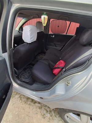 renault megan hatbac  - imagine 4