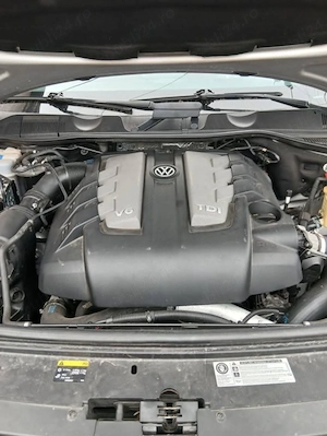 VW Touareg 2014 3.0 TDI, 240CP, Automat - imagine 9