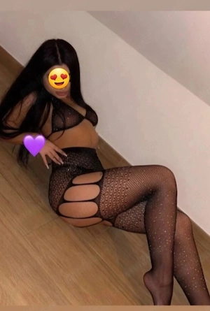 Buna sunt Andreea Fac Doar deplasari