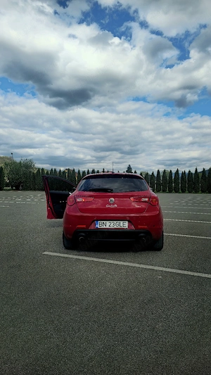 Alfa Romeo Giulietta 2015 - imagine 4