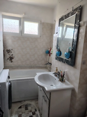 Vând apartament cu 2 camere, zona excelentă. - imagine 8