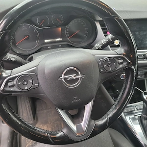 Opel Crossland x 1.2 benzină 110cp 2017 - imagine 7