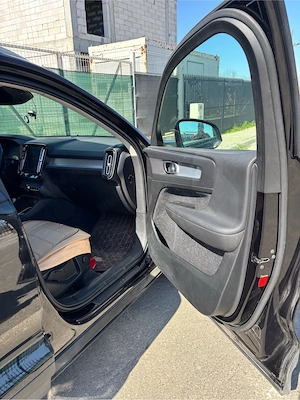 Volvo XC40 T5 Twin Engine Plug-in Hybrid   2020   262 CP   Automat   Stare foarte bună - imagine 6