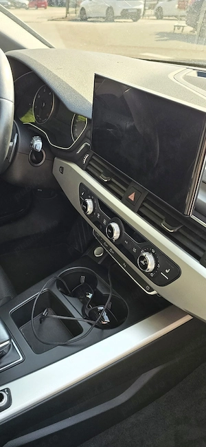 Audi A4 2020 190cp - imagine 5