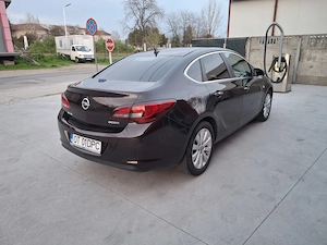Vând Opel Astra J - imagine 3