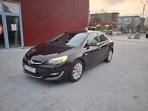 Vând Opel Astra J - imagine 2