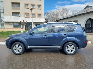 Mitsubishi Outlander 2008 cu 7 locuri - imagine 10