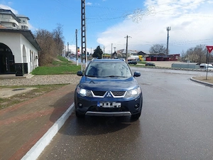 Mitsubishi Outlander 2008 cu 7 locuri
