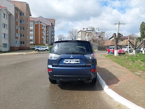 Mitsubishi Outlander 2008 cu 7 locuri - imagine 3
