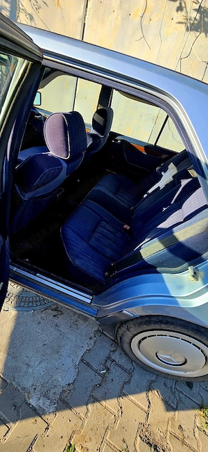 Mercedes Benz W124  - imagine 8