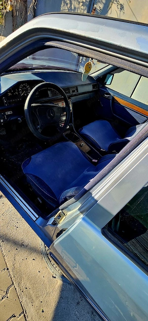 Mercedes Benz W124  - imagine 9