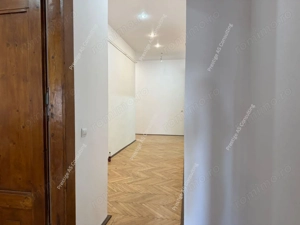 Spatiu Birouri  150 mp | Balcon cu vedere directa spre Piata Victoriei - imagine 6