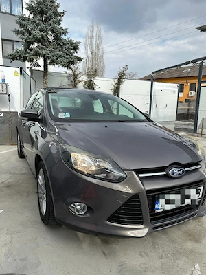 Vând Ford Focus   AUTOMAT   2.0 TDCI   140 CP