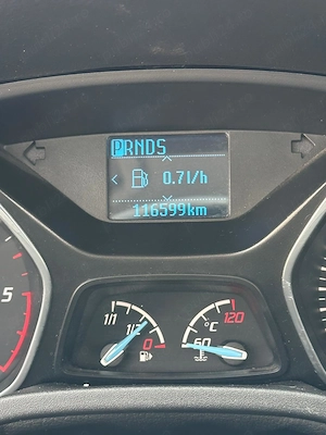 Vând Ford Focus   AUTOMAT   2.0 TDCI   140 CP - imagine 5