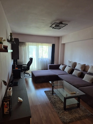 Închiriez apartament 2 camere 65m2