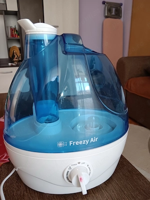 Vând umidificator ultrasonic Frezzy Air , 2,2 l