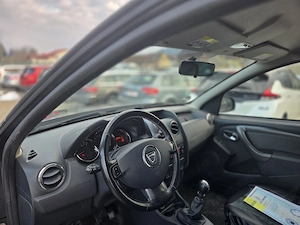 Vand Dacia Duster 1,6 Benzina 4x4  An:2016 - imagine 9