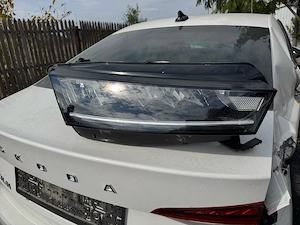 Far Skoda Octavia 2023 - imagine 4