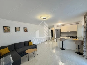 Apartament cu 2 camere, de inchiriat, 2 locuri de parcare, Giroc