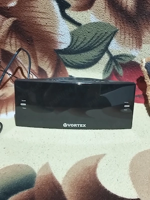 Vând radio fm cu ceas 